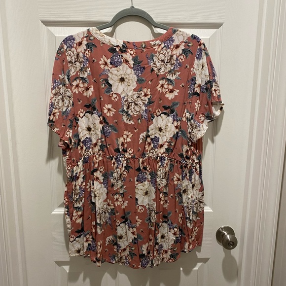 Torrid Top - Picture 2 of 5